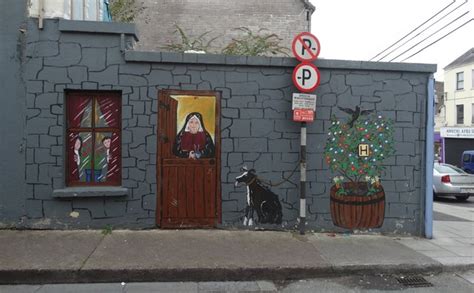 Street Artwork © Hywel Williams Geograph Ireland