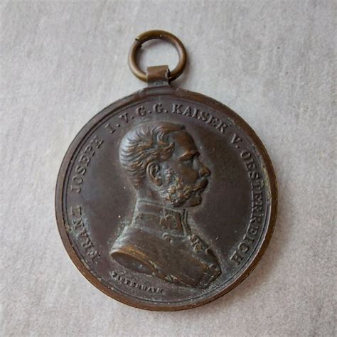 Ancienne médaille Kaiser Franz Joseph Der Tapferkeit Autriche