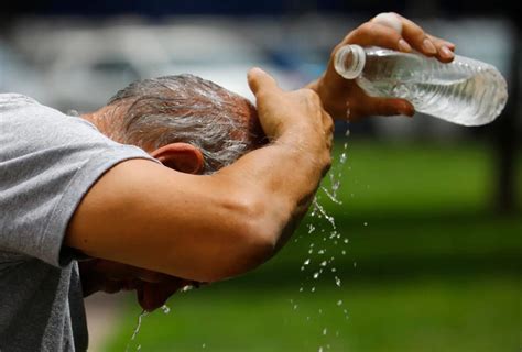 Cuáles Son Los Síntomas De Un Golpe De Calor Y Cómo Evitarlo Salto