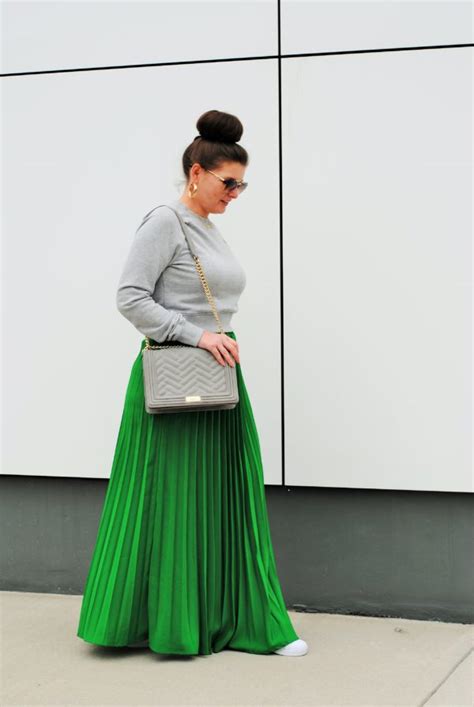 How To Transition Your Maxi Skirt From Winter To Spring