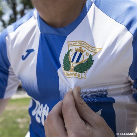 Novas Camisas Do Legan S Joma Mantos Do Futebol