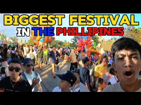 Sinulog Festival Walking Tour At Plaza Independencia Cebu City