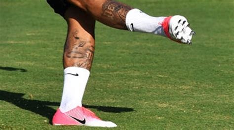 Neymar Shows Off Bold Unreleased Nike Mercurial Vapor XI Boots - Footy ...