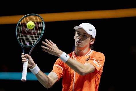 Tennis LAustralien Alex De Minaur Domine Dimitrov Et Se Qualifie