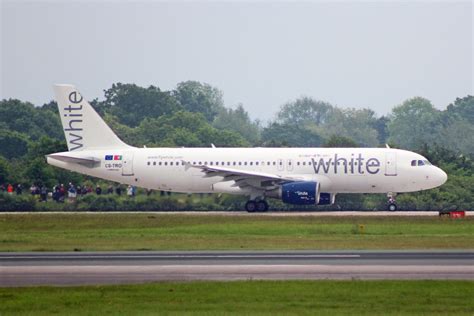 White Airbus A320 CS TRO White Airbus A320 214 CS TRO Line Flickr