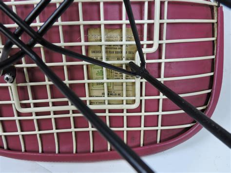 Early Set Of Eames Wire Bikini Side Dining Chairs For Herman Miller