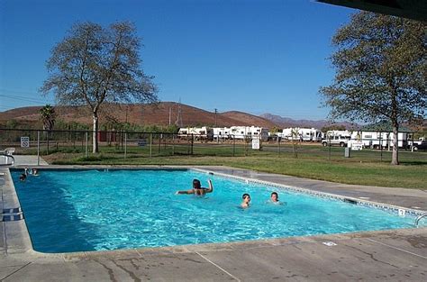 Campground Amenities - Santee Lakes