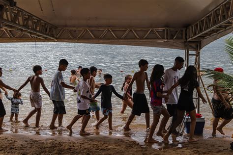 Estado amplia opções de lazer a veranistas que visitam praias de água