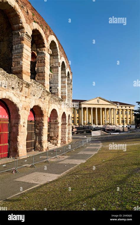 Verona Veneto Italy The Verona Arena Roman Amphitheatre And The Town