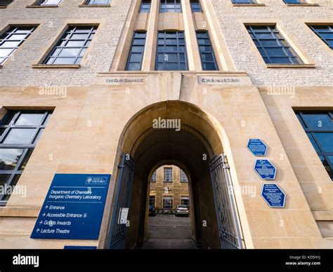 Entrance to, Inorganic Chemistry Laboratory, University of Oxford ...