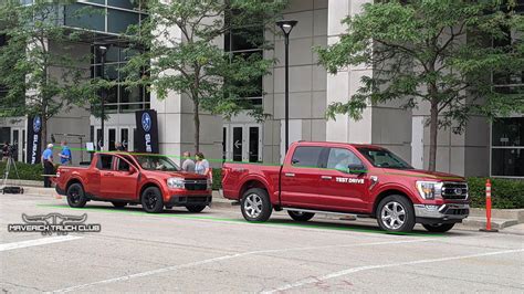 Hot Pepper Red Maverick vs Rapid Red F-150 - colors and size comparison look | MaverickTruckClub ...