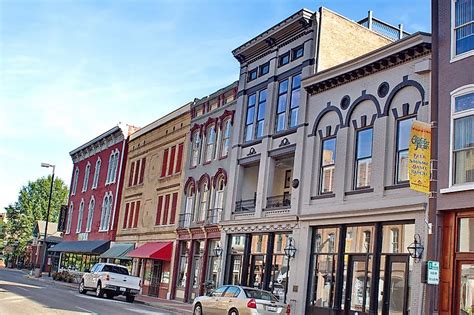 12 Most Beautiful Small Towns In The Southern United States You Should