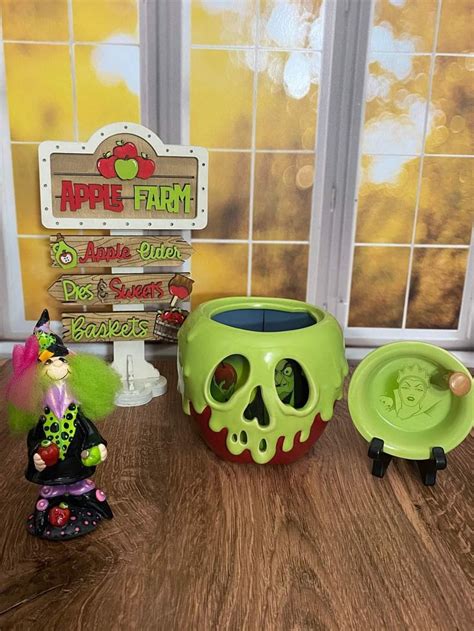 Scentsy Disney Villains Collection Disney Villains Disney Villain