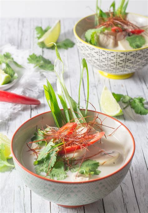 Tom Kha Gai Thail Ndische H Hnersuppe Mit Kokosmilch Und Galgant