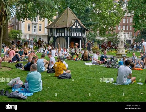 soho square london Stock Photo - Alamy