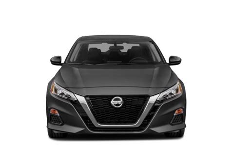 2021 Nissan Altima Pictures