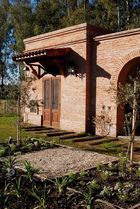 Casas De Ladrillo Rojo De Campo