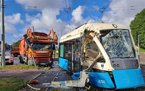 Garbage truck and tram collision, Sweden : r/Trams