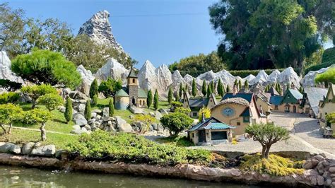 Fantasyland Storybook Land Canal Boats 4K On Ride POV Disneyland Park