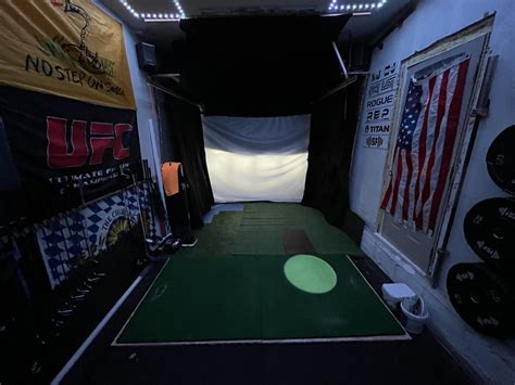 Golf Simulator Setup In Garage Garmin R10 R Golfsimulator