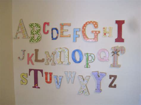 Great Tastes Tuesdays!: Nursery Alphabet Wall!