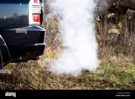 Car Exhaust Pipe Fumes High Resolution Stock Photography And Images Alamy