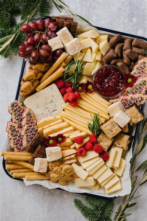 The Ultimate Guide To Holiday Entertaining With Cheese Baked Bree