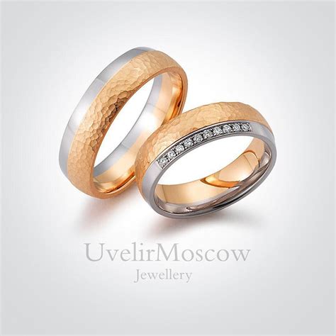 Обручальные кольца из белого и красного золота оригинальной формы с ...