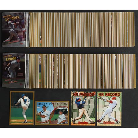 Topps Baseball Complete Set Of Cards With Mark Mcgwire