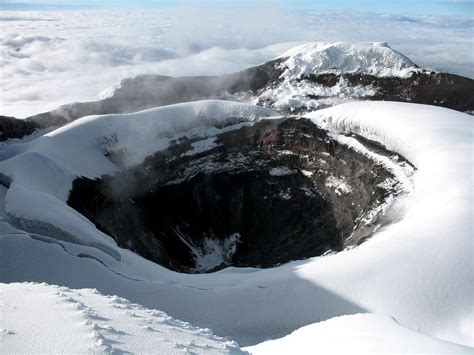 cotopaxi's double crater at 5890 m : Photos, Diagrams & Topos : SummitPost