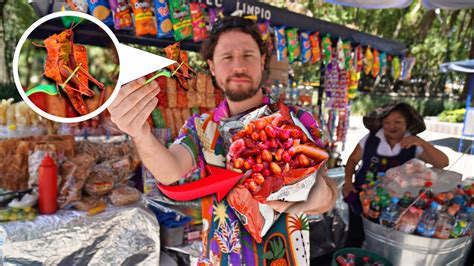 Probando los DORILOCOS más raros de la calle Deliciosos o