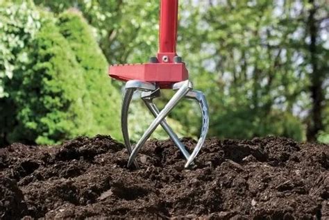 Best Lawn Aerators For Sumo Gardener