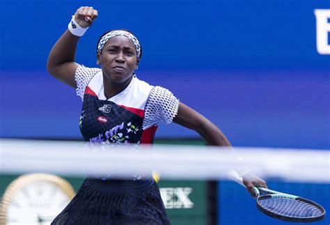 Coco Gauff rolls into third round of US Open