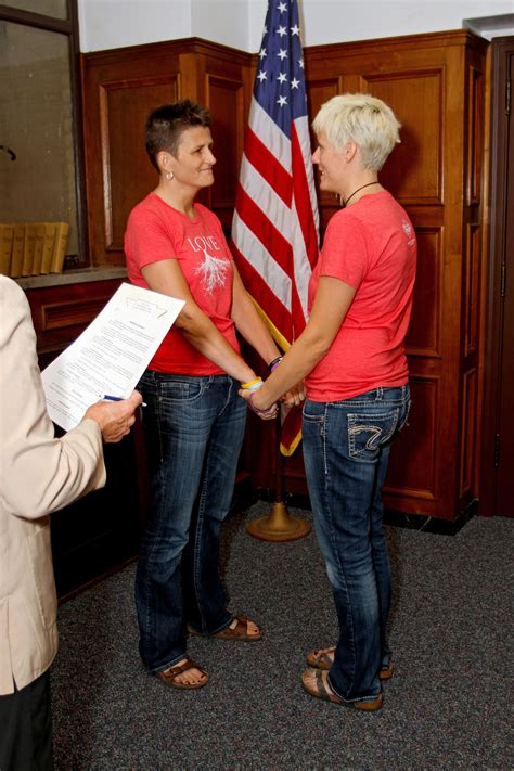 Federal Appeals Court Strikes Down Wisconsin S Same Sex Marriage Ban WUWM