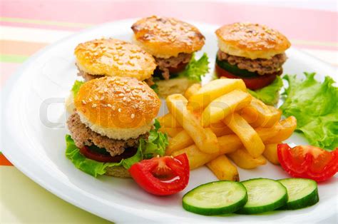 Teller Mit Leckeren Mini Burger Stock Bild Colourbox