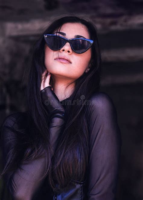 1 034 Sexy Gothic Brunette Stock Photos Free Royalty Free Stock Photos From Dreamstime