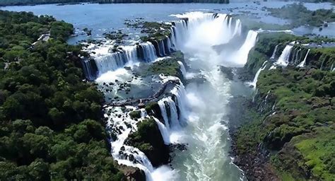 Parque Nacional Do Igua U Em Perigo Jihad Ataca Mar Sem Fim