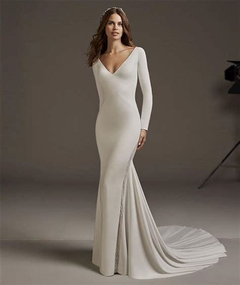 Pronovias Bianca Town And Country Bridal