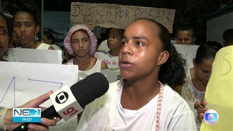 Moradores do Pina fazem protesto pedindo paz e justiça após morte de