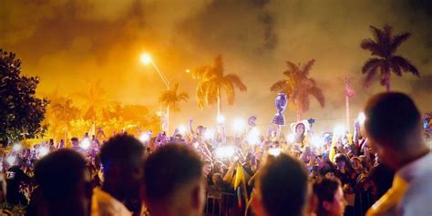 Video Impresionante Banderazo De Los Hinchas Colombianos En Apoyo A Su