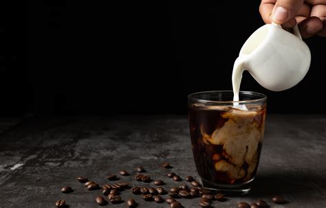 Wallpaper Coffee Hand Milk Black Background Grain Coffee Milk