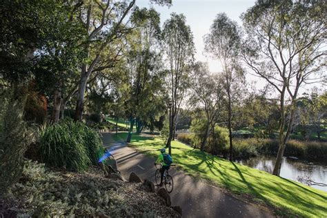 Adelaide Park Lands - Adelaide, See South Australia | Tour Down Under