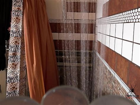 Peeping In On Scarlett Mae Taking A Shower With Spy Cam XVIDEOS