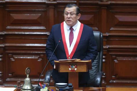 Eduardo Salhuana Es El Nuevo Presidente Del Parlamento Durante El