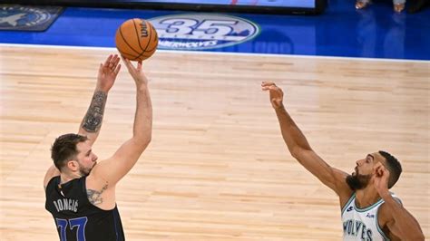 Los Mavericks Vuelven A Asaltar La Cancha De Los Wolves Y Ponen El 0 2