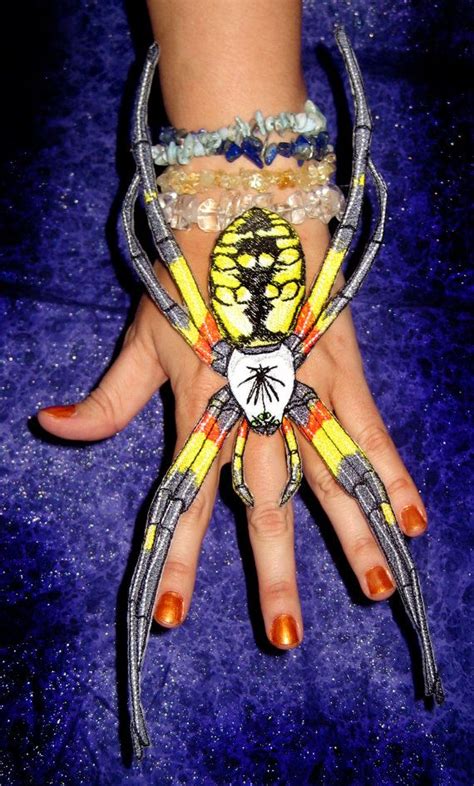 Huge Golden Writing Orb Weaver Spider Argiope Aurantia Gothic Etsy Huge Spiders Garden