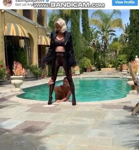 Caroline Vreeland Naked For Elle Russia November 2019 XHamster