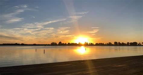 The Small Town Lake In North Dakota Thats An Idyllic Summer Day Trip