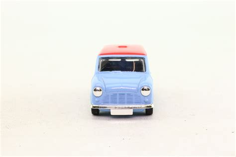 Vanguards VA01420; Austin Mini Van; Corgi Toys 157727