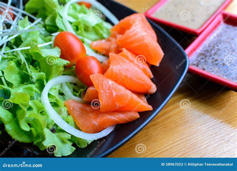 Salmon Salad Japanese Style Stock Image - Image of lunch, cooked: 58967023